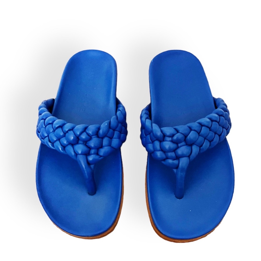 Marion Parke Carly Napa Thong Sandals in Blue